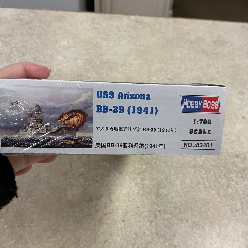 USS ARIZONA BB-39 MODEL KIT SCALE 1:700 BY HOBBY BOSS #:83401 FACTORY SEALED - Picture 3 of 5